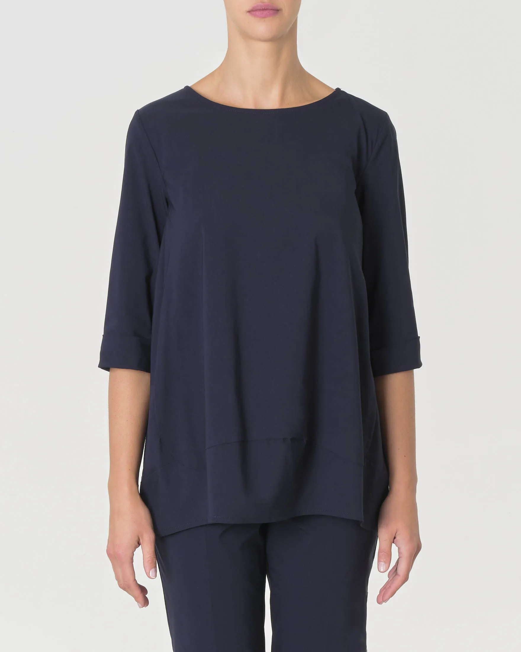 Blusa blu a uovo in bengalina di viscosa stretch con maniche tre quarti