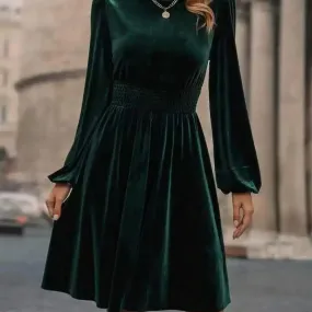 Elegante gonna corta in velluto per l'autunno e l'inverno da donna per il tempo libero, verde, abito con maniche a palloncino, m