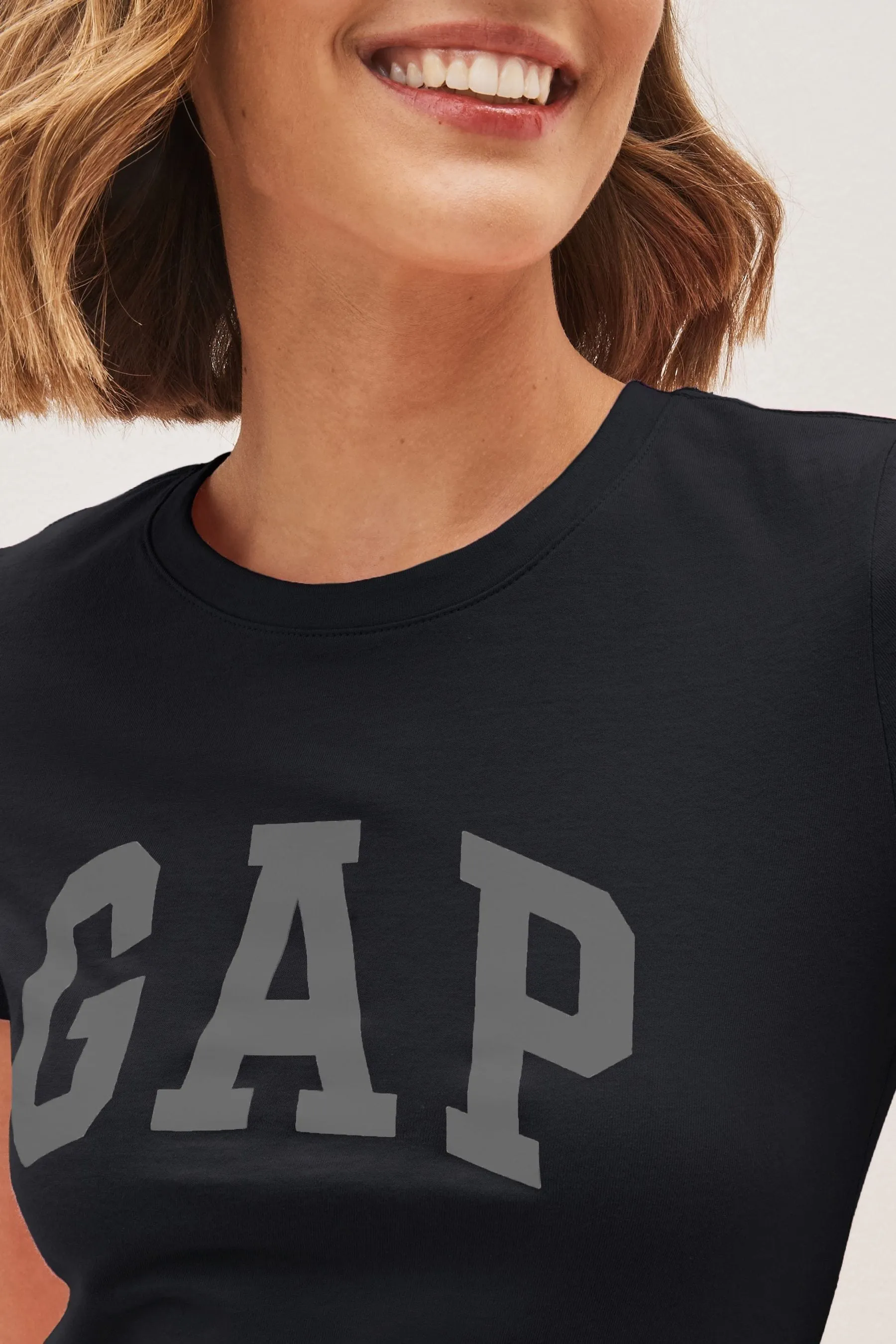 Gap - T-shirt in cotone con Manica corta Girocollo e logo