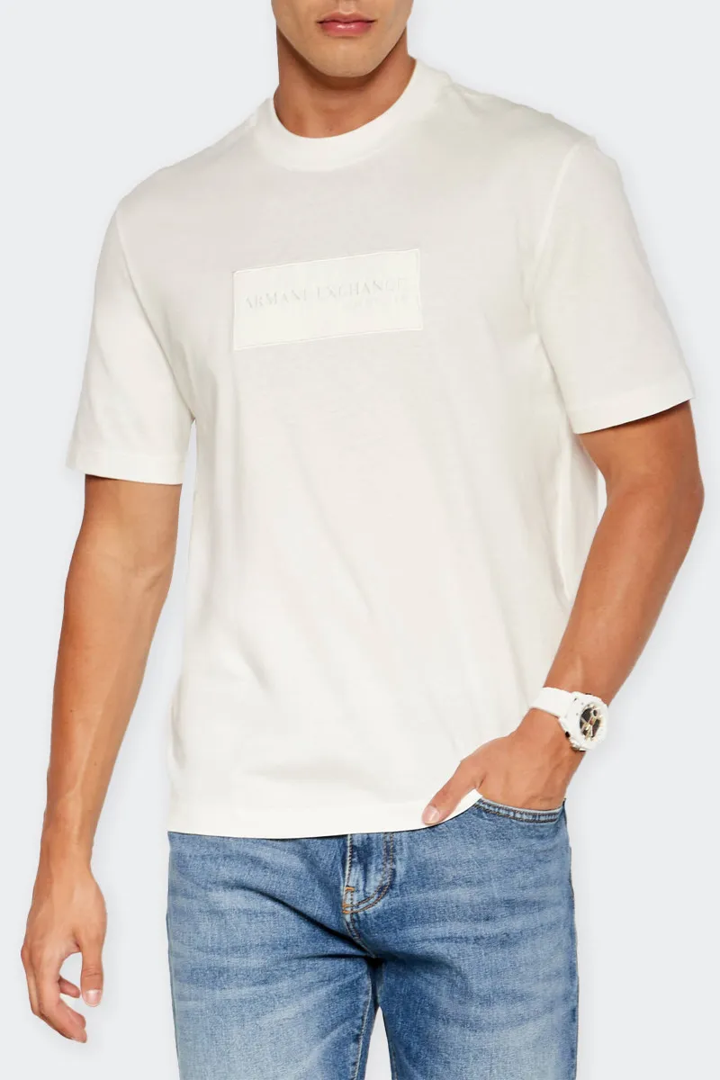T-SHIRT BIANCA LOGO PATCH EMBOSSED