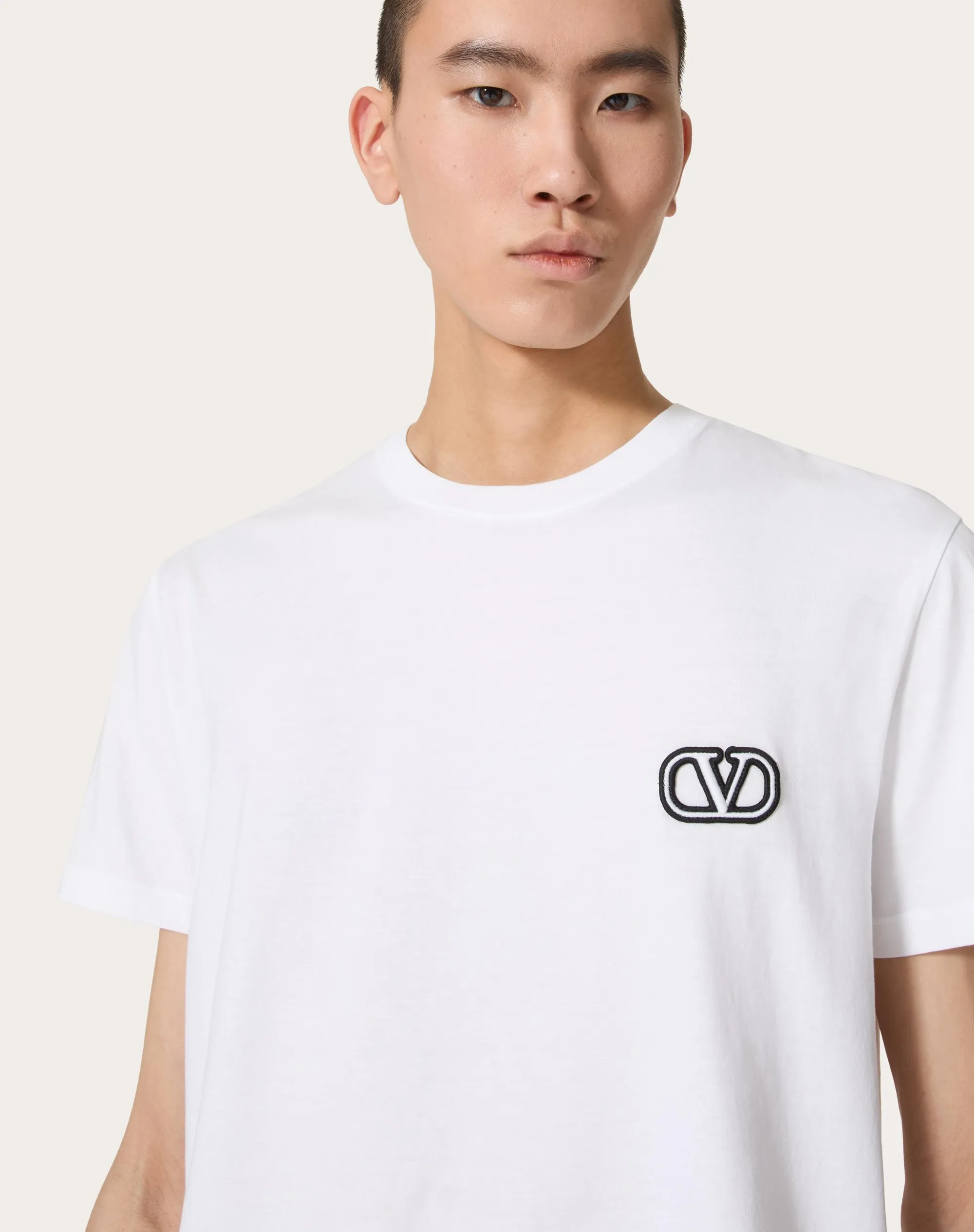 T-SHIRT IN COTONE CON PATCH VLOGO SIGNATURE